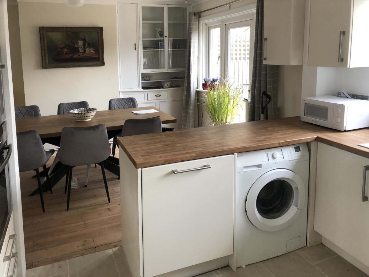 فيلا Residential 3 Bed House Harnham ساليزبري المظهر الخارجي الصورة