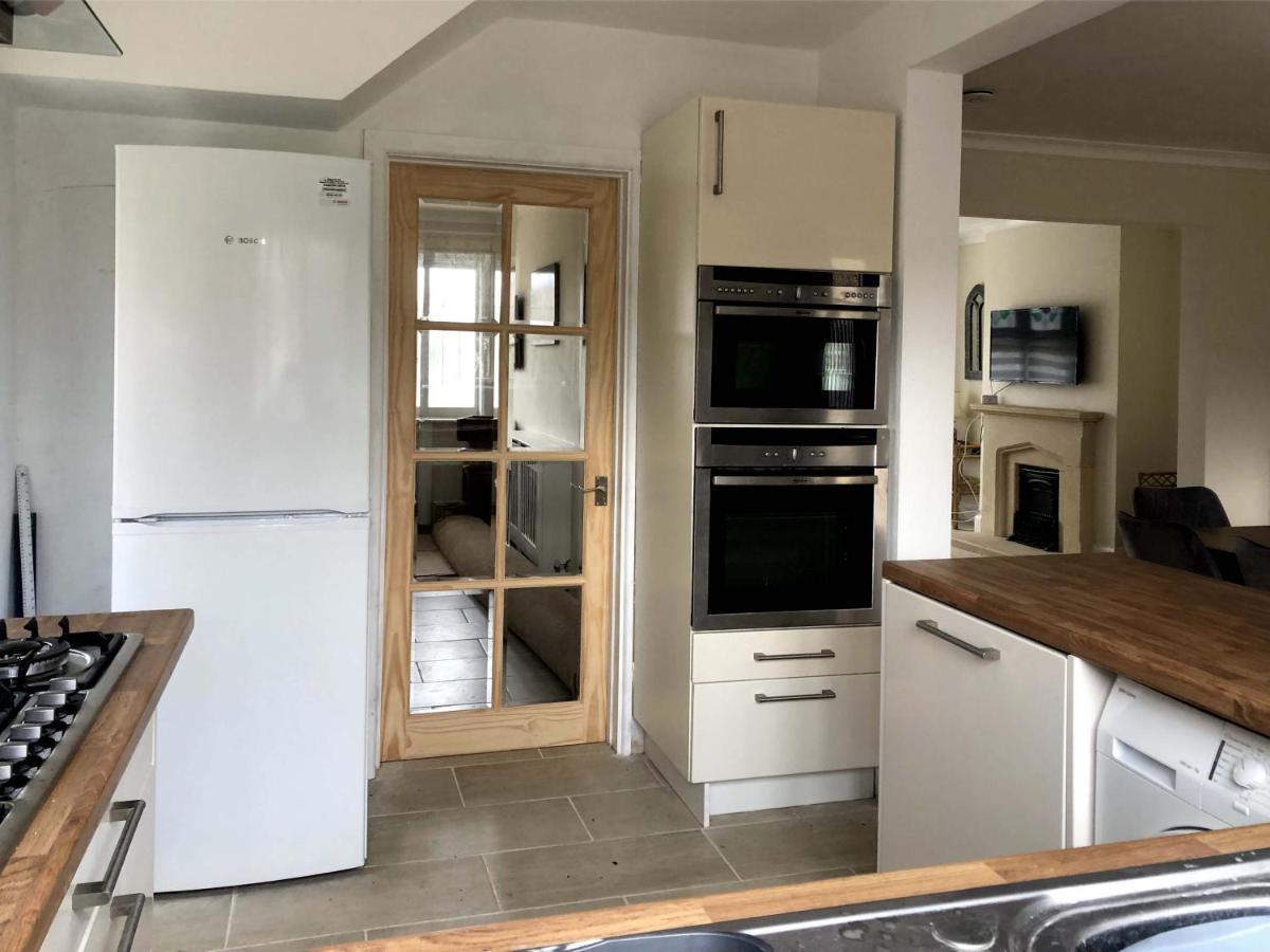 فيلا Residential 3 Bed House Harnham ساليزبري المظهر الخارجي الصورة